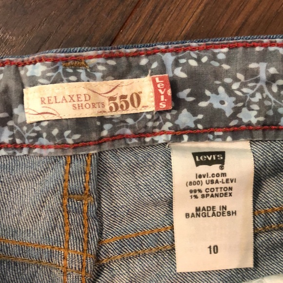 NWOT Levi’s Denim Shorts - Picture 2 of 8